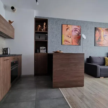 Q Pl Apartment