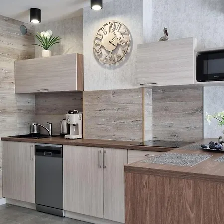 Q Pl 2 Lub 3 Pokojowe Klimatyzowane Przy Manufakturze Z Garażem Gratis, Fv *