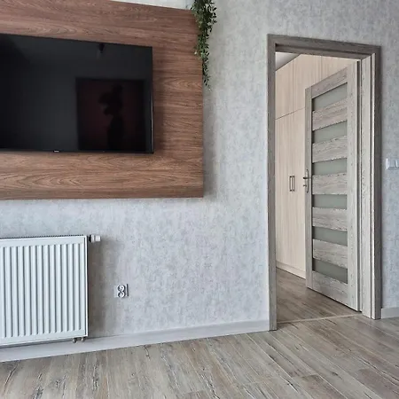 Q Pl 2 Lub 3 Pokojowe Z Garazem Gratis, Manufaktura, Fv Apartment Lodz