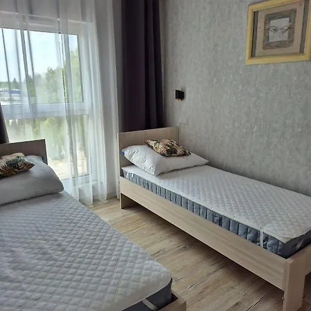 Apartment Q Pl ,klimatyzowane 2, 3 Pokojowe Przy Manufakturze Z Garazem Gratis, Fv