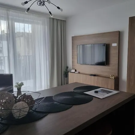 Q Pl ,klimatyzowane 2, 3 Pokojowe Przy Manufakturze Z Garazem Gratis, Fv Apartment