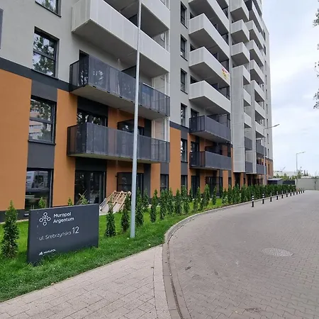 Apartment Q Pl ,klimatyzowane 2, 3 Pokojowe Przy Manufakturze Z Garazem Gratis, Fv Lodz (Lodz)
