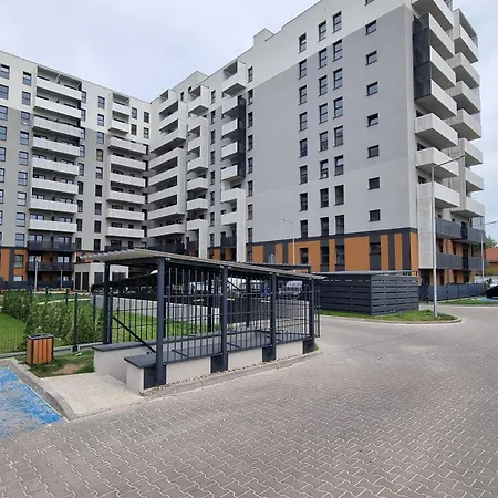 Q Pl ,klimatyzowane 2, 3 Pokojowe Przy Manufakturze Z Garazem Gratis, Fv Apartment *