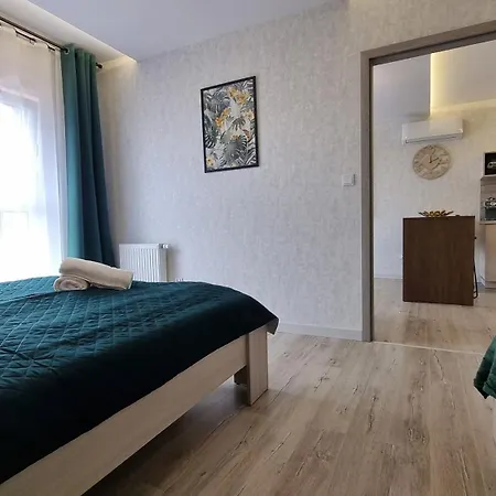 Q Pl 2 Lub 3 Pokojowe Klimatyzowane Przy Manufakturze Z Garażem Gratis, Fv *