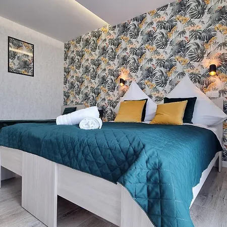 Q Pl ,klimatyzowane 2, 3 Pokojowe Przy Manufakturze Z Garazem Gratis, Fv Apartment
