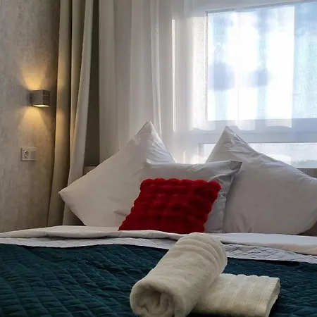 Q Pl 2 Lub 3 Pokojowe Klimatyzowane Przy Manufakturze Z Garażem Gratis, Fv * Łódź