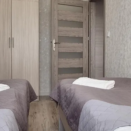 Apartment Q Pl ,klimatyzowane 2, 3 Pokojowe Przy Manufakturze Z Garazem Gratis, Fv *
