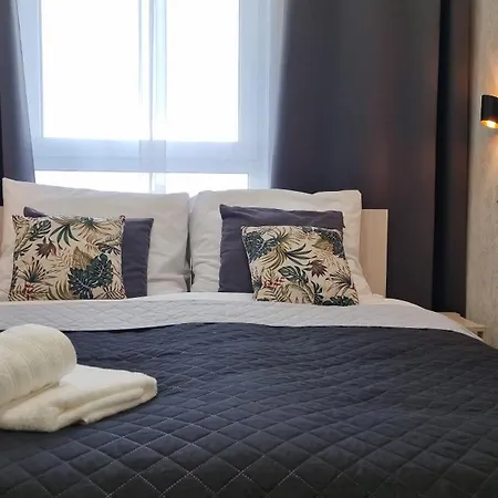 Apartment Q Pl ,klimatyzowane 2, 3 Pokojowe Przy Manufakturze Z Garazem Gratis, Fv *