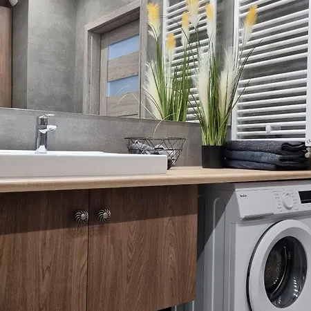 Apartament Q Pl 2 Lub 3 Pokojowe Klimatyzowane Przy Manufakturze Z Garażem Gratis, Fv Łódź