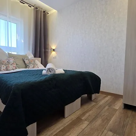 Q Pl 2 Lub 3 Pokojowe Klimatyzowane Przy Manufakturze Z Garażem Gratis, Fv *