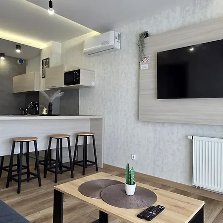 Apartament Q Pl 2 Lub 3 Pokojowe Klimatyzowane Przy Manufakturze Z Garażem Gratis, Fv Łódź