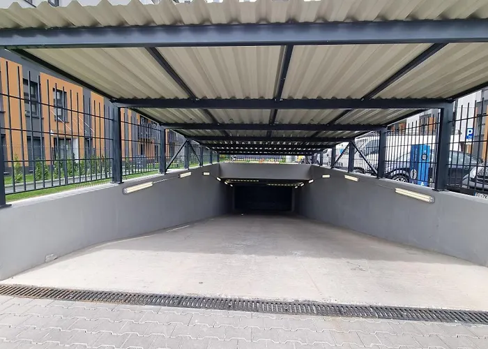 Q Pl 2 Lub 3 Pokojowe Klimatyzowane Przy Manufakturze Z Garazem Gratis, Fv * Łódź