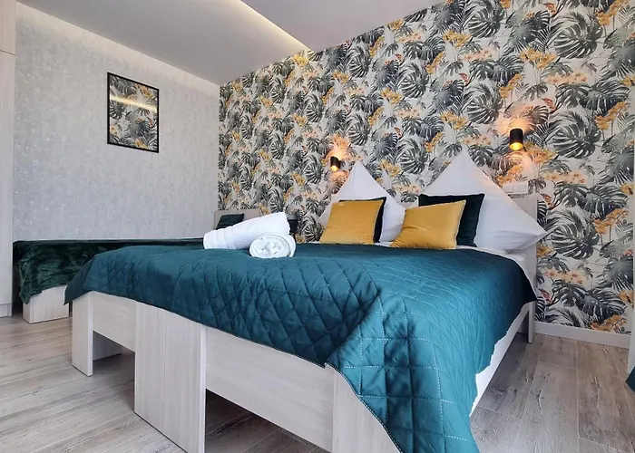 Q Pl 2 Lub 3 Pokojowe Klimatyzowane Przy Manufakturze Z Garazem Gratis, Fv Apartamento