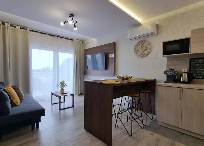 Q Pl 2 Lub 3 Pokojowe Klimatyzowane Przy Manufakturze Z Garazem Gratis, Fv Apartamento