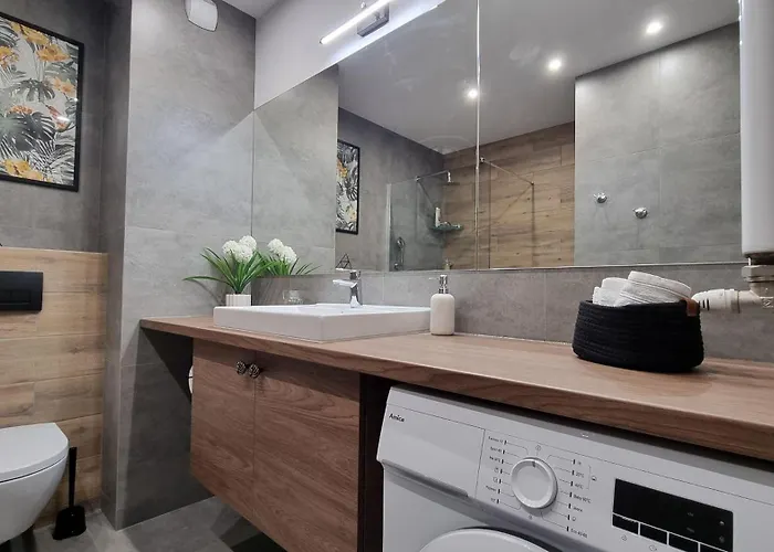 Q Pl 2 Lub 3 Pokojowe Klimatyzowane Przy Manufakturze Z Garazem Gratis, Fv Apartamento Łódź