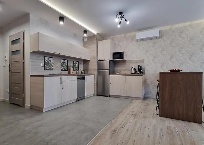 Q Pl 2 Lub 3 Pokojowe Klimatyzowane Przy Manufakturze Z Garazem Gratis, Fv Apartamento