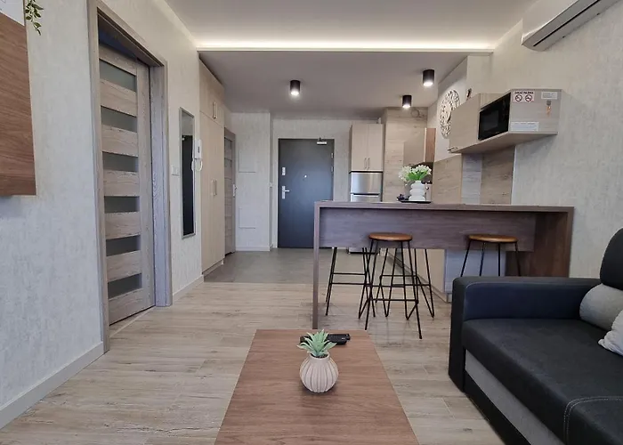 Q Pl 2 Lub 3 Pokojowe Klimatyzowane Przy Manufakturze Z Garazem Gratis, Fv Apartamento *