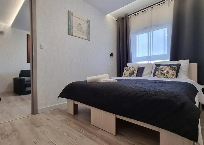 Apartamento Q Pl 2 Lub 3 Pokojowe Klimatyzowane Przy Manufakturze Z Garazem Gratis, Fv Łódź