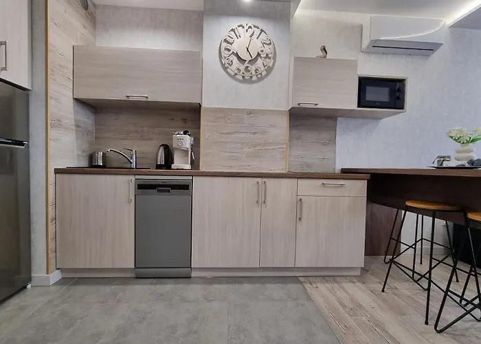 Q Pl 2 Lub 3 Pokojowe Klimatyzowane Przy Manufakturze Z Garazem Gratis, Fv *