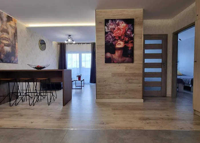 Q Pl 2 Lub 3 Pokojowe Klimatyzowane Przy Manufakturze Z Garazem Gratis, Fv Apartamento Łódź